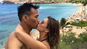 艾力克斯,李詠嫻,結婚,單身,點醒,婚姻（圖／翻攝自艾力克斯臉書）