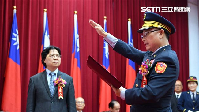 警政署長交接　葉俊榮駁斥明升暗降說