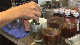 全球首創膠原蛋白冰咖啡，喝咖啡也能變美，咖啡廳在東區開幕。