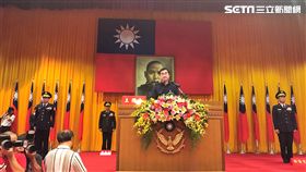 台北市警察局長交接典禮，柯文哲與邱豐光並未出席，改由鄧家基與林順家頂替，陳嘉昌宣誓就任（楊忠翰攝）