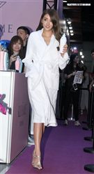 性感人妻賴琳恩、「小郭雪芙」曾智希閨蜜情境性感舞蹈。（記者邱榮吉/攝影）