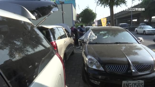 不滿買到事故車　租賃車行砸二手車商