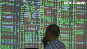 台股、股市、股票、股價、股息、股利、金融股　圖／記者林敬旻攝