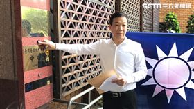 台北市議員鍾小平北檢告李大維。記者潘千詩攝影