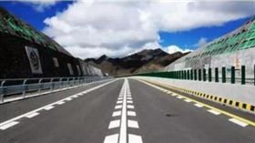 中國西藏318縣國道_http://news.eastday.com/c/20170916/u1a13276254.html