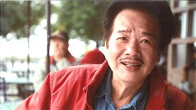 國藝獎得主李永平病逝　享年71歲第19屆國家文藝獎得主、作家李永平（圖）22日下午病逝於台灣淡水馬偕醫院，享年71歲。文訊雜誌表示，李永平因敗血症併發多重器官衰竭病逝，他的家屬皆已趕到，為李永平祈福送別。（文訊雜誌社提供）中央社記者江佩凌傳真　106年9月22日