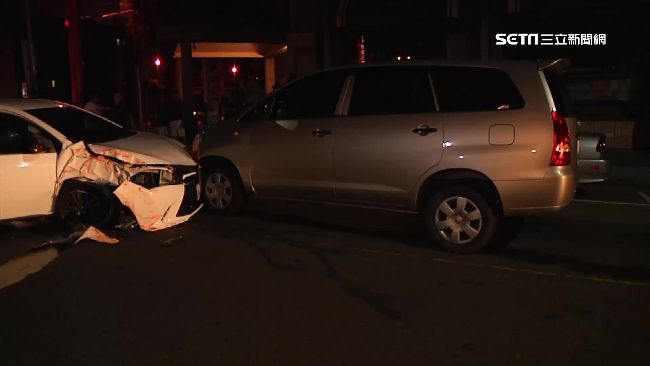 遇警臨檢心虛逃　毒蟲失控撞警車遭逮