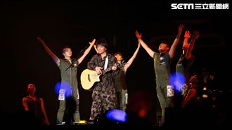 伍佰高雄巨蛋開唱　吸粉1萬人