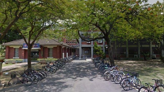 沒送學弟課本　學姐竟被黑「死愛錢」
