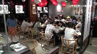 台灣擔仔麵登陸　強打文創殺出血路