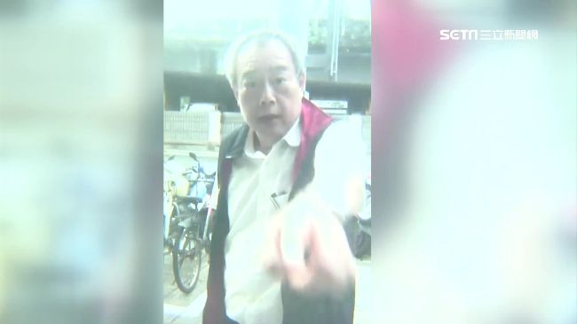 暴打台大生頭　胡大剛：甩棍地上撿的