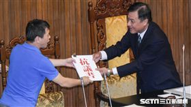 行政院長賴清德26日前往立法院進行施政報告，遭到國民黨立委杯葛。 圖／記者林敬旻攝