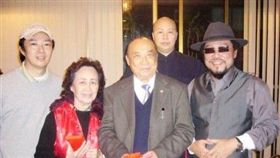 張菲、費玉清（圖／翻攝自新浪微博）