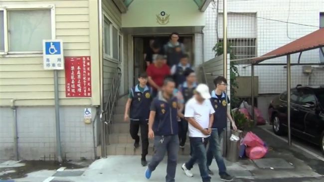 史上最傻眼討債集團　惱羞四處魯小小