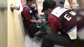 孕婦如廁「大」出男嬰　婆婆嚇到腿軟