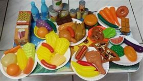 地基主,拜拜,祭拜 雞腿,三牲四果,玩具/爆廢公社