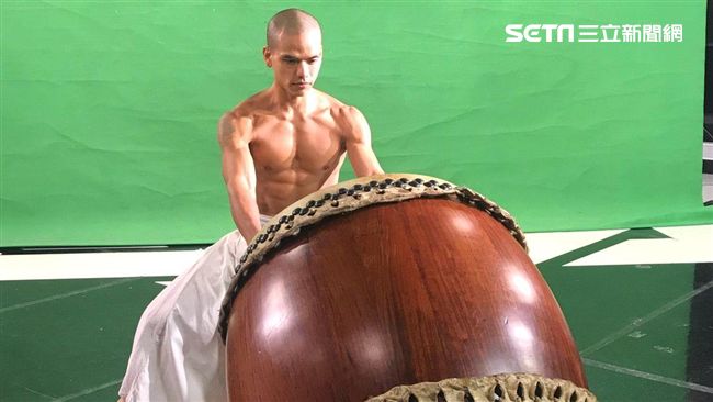 家家搭檔蕭煌奇　動人歌聲將驚艷金鐘