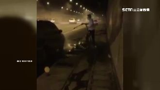 消防員休假遇火燒車　本能反應急滅火