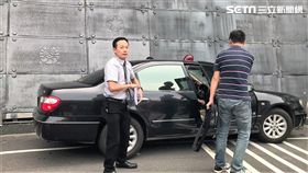 國民黨市議員李新從前妻住家墜樓身亡，檢察官進行遺體相驗工作（楊忠翰攝）