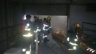 耀華土城廠陷火海　強酸四散灼傷警消