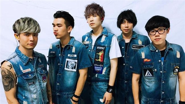 八三夭宣布明年舉辦「萬人演唱會」