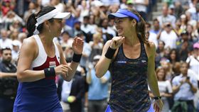 詹詠然與辛吉絲（Martina Hingis）（ap）