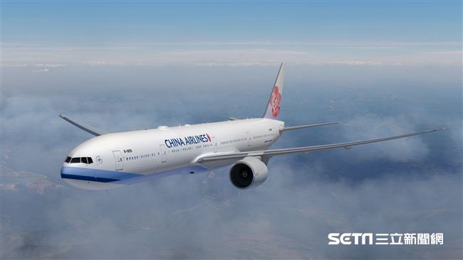 華航班機機尾觸地　機長事後遭開除