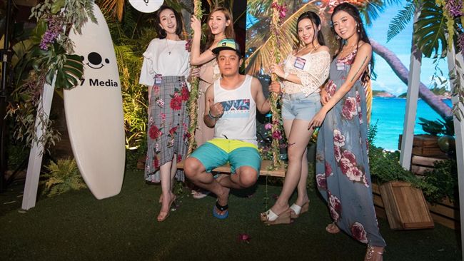 M17直播　送這男的一座小島！