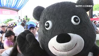 花車大比拚！北市打造「巨無霸熊讚」