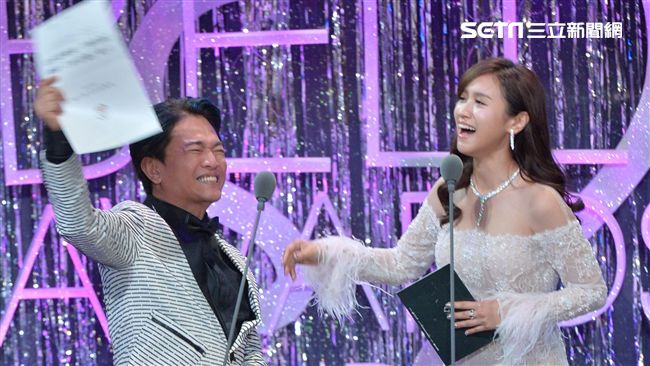 憲哥砲口對小豬　「今年又意外入圍」