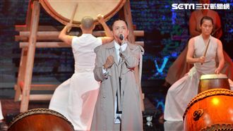 優人神鼓氣勢磅礡！街巷致敬電視人