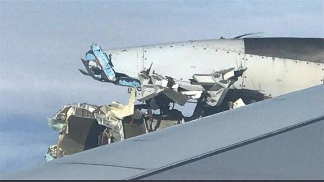 引擎空中突解體　法航客機緊急迫降