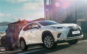 LEXUS 2018年式全新改款 NX 200/300/300h 和泰汽車提供