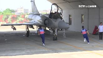 蔡英文秋節視導　幻象6分鐘緊急起飛