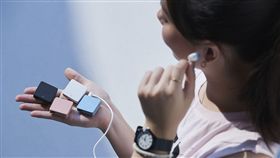 SBH24炫彩立體聲藍牙耳機 Sony mobile提供