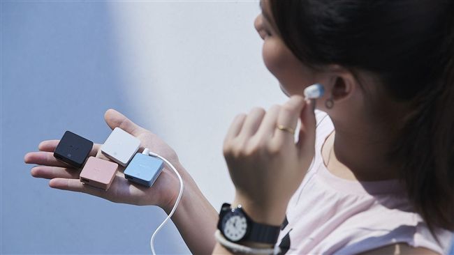 索尼耳機又一組　這次炫彩更可愛
