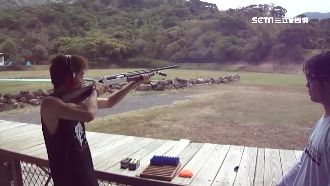 黑道爭地比火力　百萬槍械拚門面