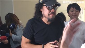 費玉清無緣送爸　張菲心疼：消瘦很多