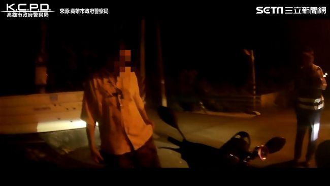 毒蟲硬扯針頭是愛狗的　最後仍被識破
