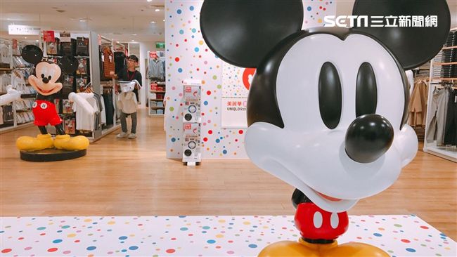 超萌公仔！優衣庫全台首間迪士尼賣場
