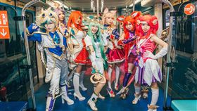 台北捷運　翻攝英雄聯盟FB 召喚峽谷　彩繪主題車廂