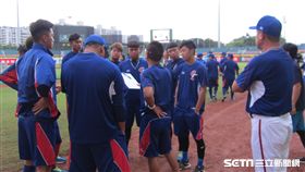 ▲亞錦賽中華隊賽前熱身。（圖／記者蕭保祥攝）