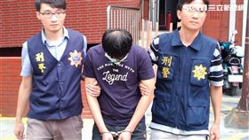 柯男自學架設「節費器」平台，提供十多家詐騙機房使用，刑事局與上海公安局交換情資，循線前往高雄住家逮人，訊後依詐欺及毒品罪送辦（翻攝畫面）