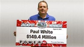 男子保羅懷特（Paul White）威力球　圖／翻攝自Powerball、youtube