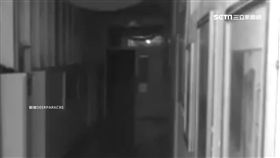 老學校裡鬧鬼？深夜置物櫃劇烈搖晃