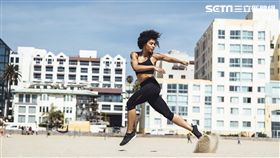 瑜珈時尚精品服飾　lululemon落腳信義A8