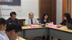 陳學聖說陸客自由行緊縮