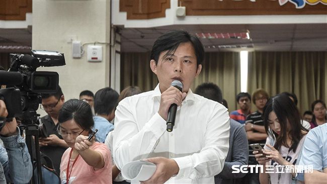 罷免連署書再多2千分　黃國昌回應了