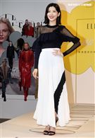 郭雪芙化身超模性感走秀，展現女性自信風格態度。（記者邱榮吉/攝影）