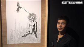 自學生艾摩爾舉辦個人藝術展「告黑」。（記者郭奕均攝影）
